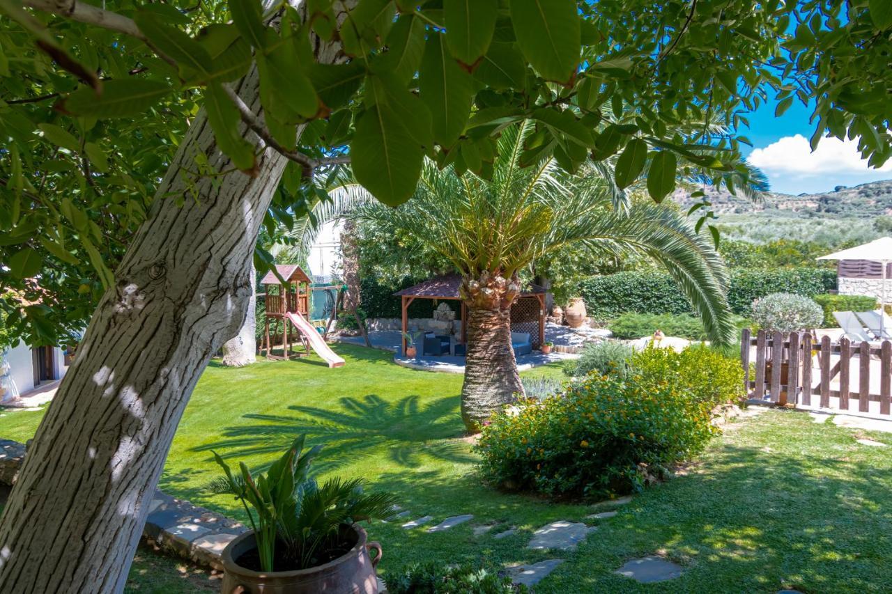 Alia Stone Villa-Ideal For Families-Heated Pool Nohia 외부 사진