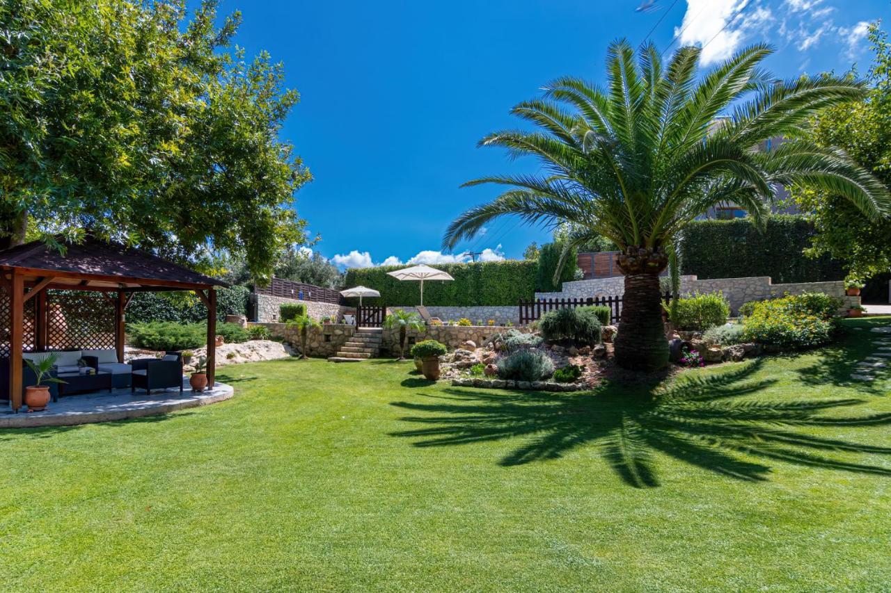 Alia Stone Villa-Ideal For Families-Heated Pool Nohia 외부 사진