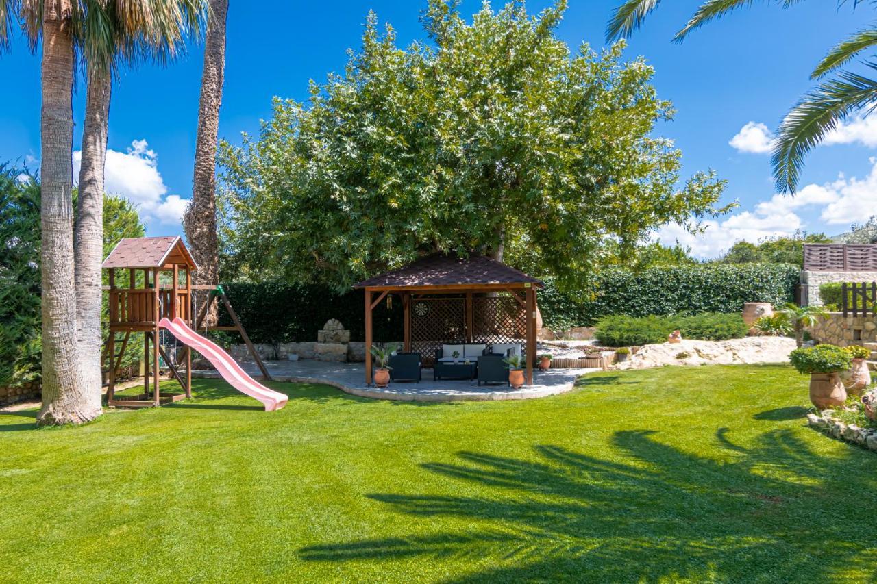 Alia Stone Villa-Ideal For Families-Heated Pool Nohia 외부 사진
