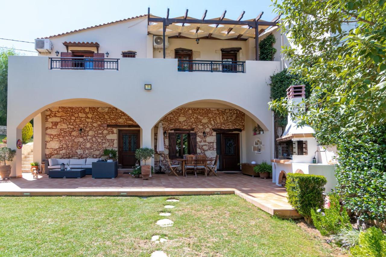 Alia Stone Villa-Ideal For Families-Heated Pool Nohia 외부 사진