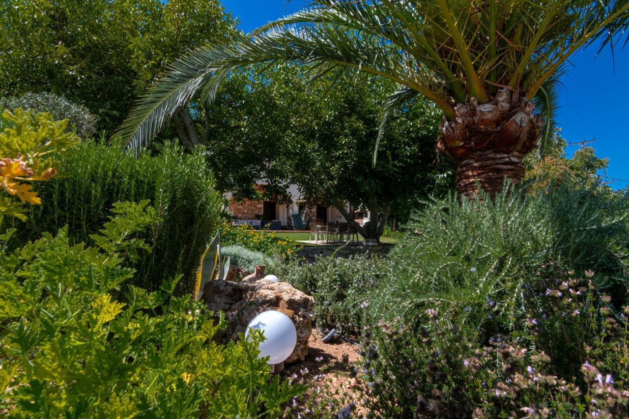 Alia Stone Villa-Ideal For Families-Heated Pool Nohia 외부 사진