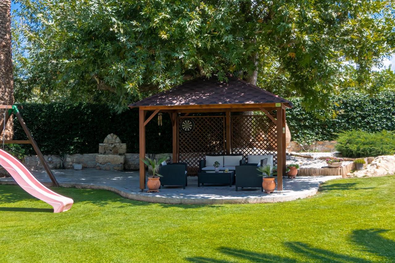 Alia Stone Villa-Ideal For Families-Heated Pool Nohia 외부 사진