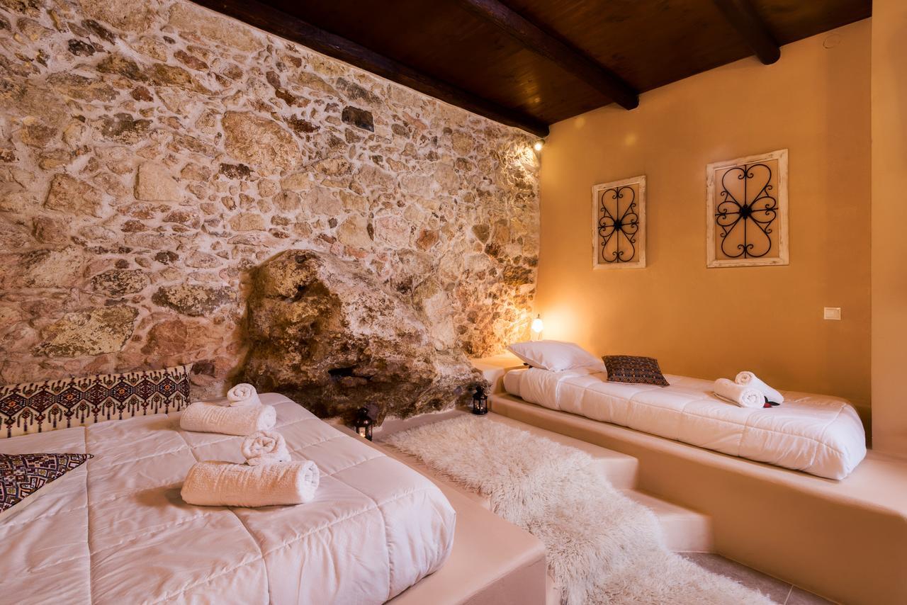 Alia Stone Villa-Ideal For Families-Heated Pool Nohia 외부 사진