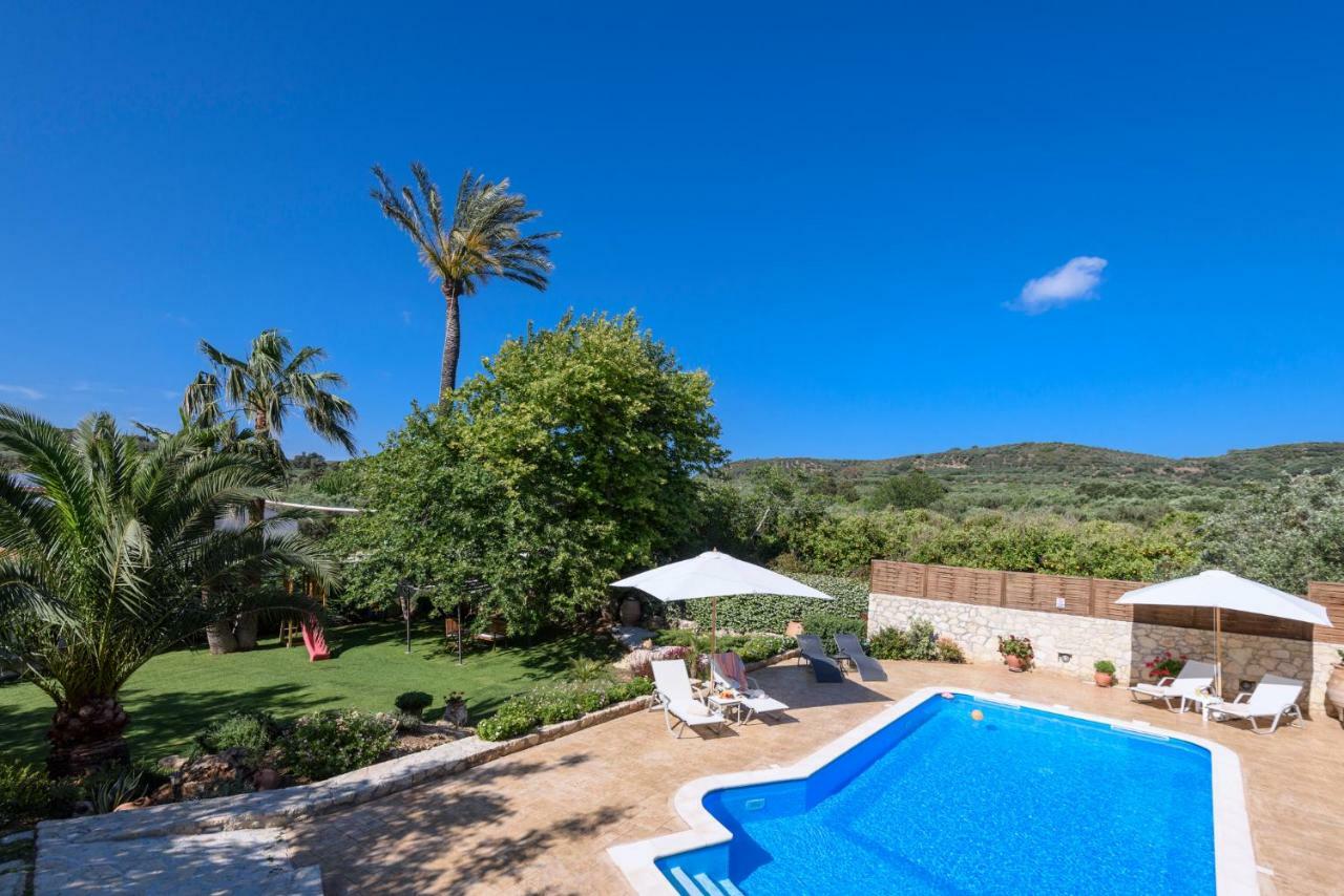Alia Stone Villa-Ideal For Families-Heated Pool Nohia 외부 사진