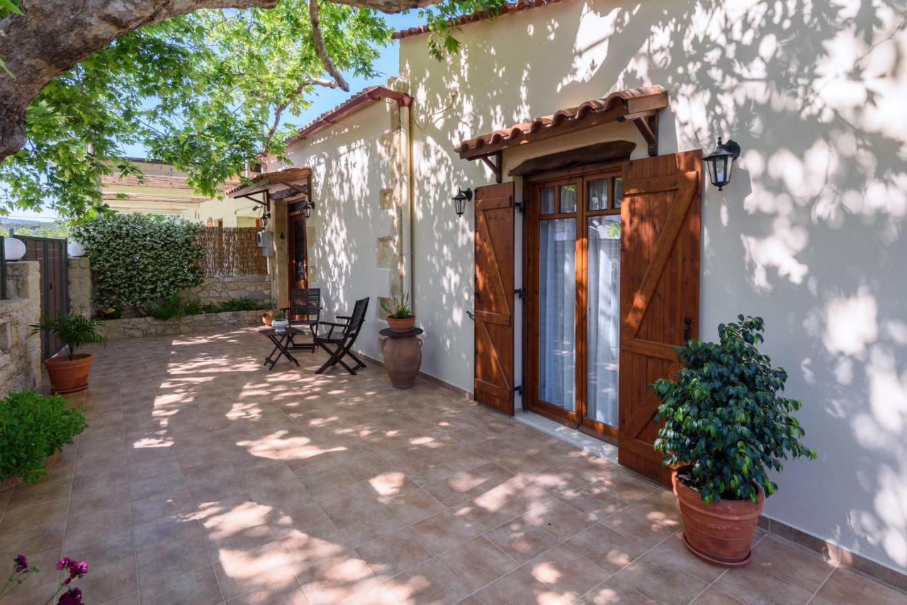 Alia Stone Villa-Ideal For Families-Heated Pool Nohia 외부 사진