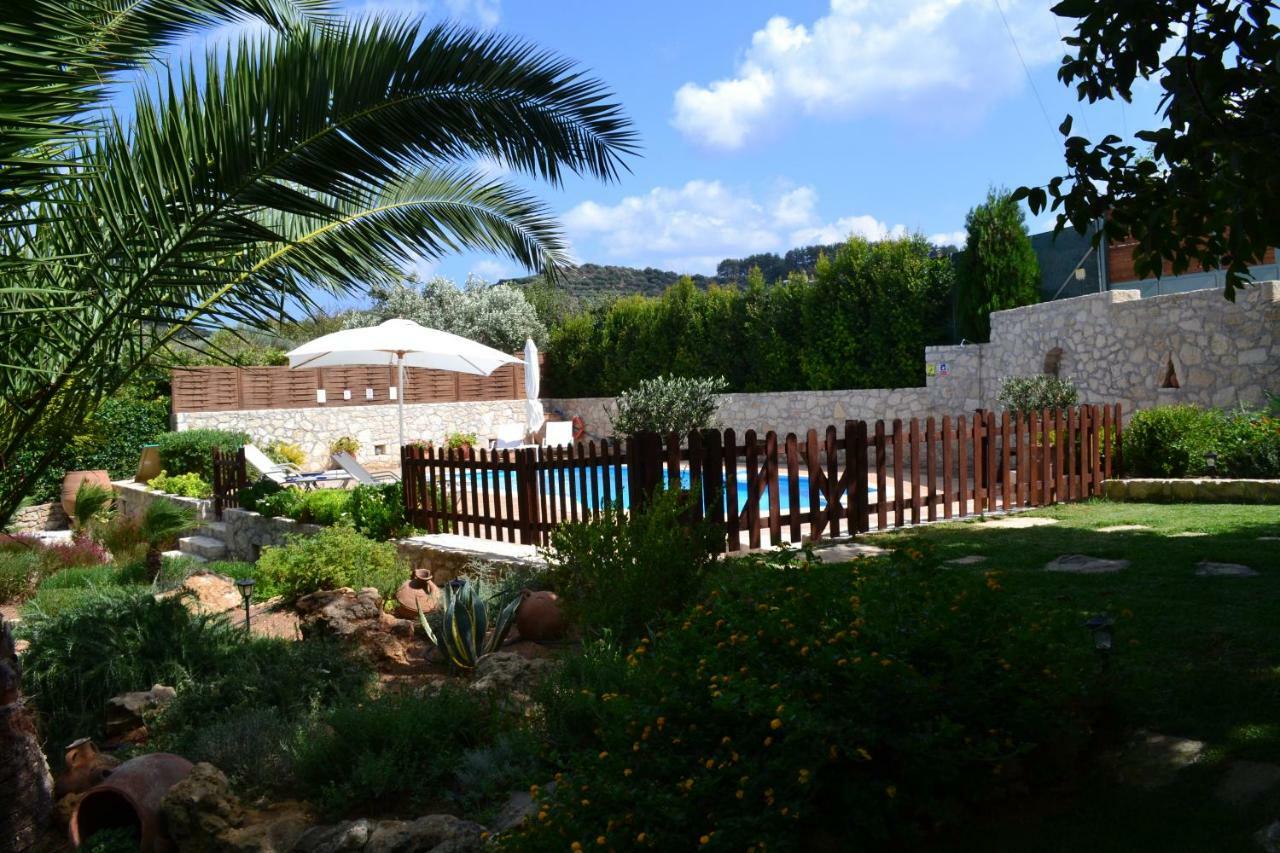 Alia Stone Villa-Ideal For Families-Heated Pool Nohia 외부 사진
