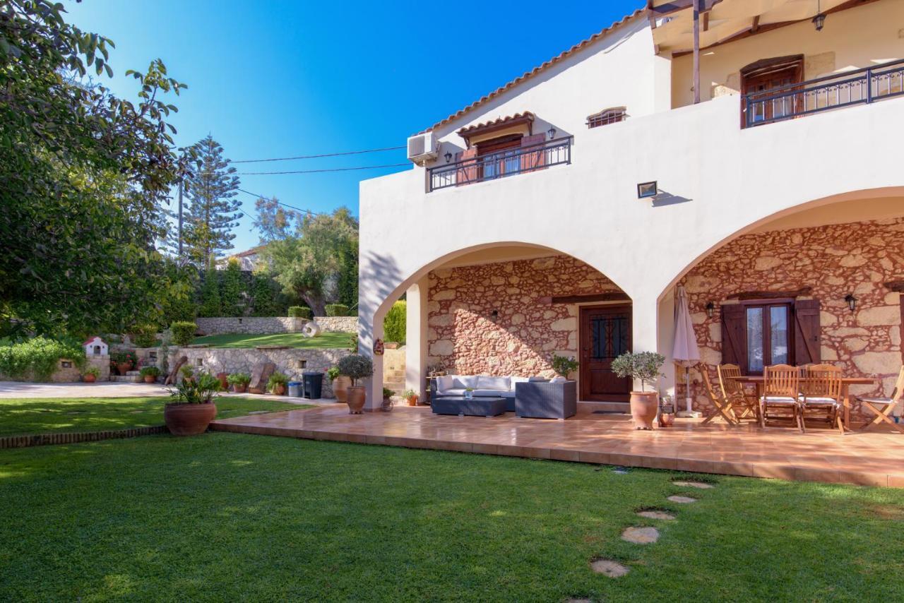 Alia Stone Villa-Ideal For Families-Heated Pool Nohia 외부 사진